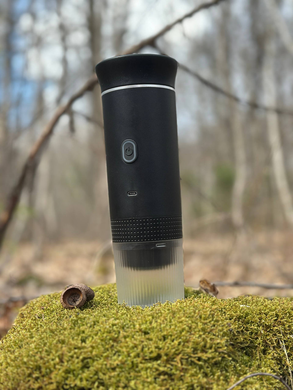 Portable coffee brewing device black
